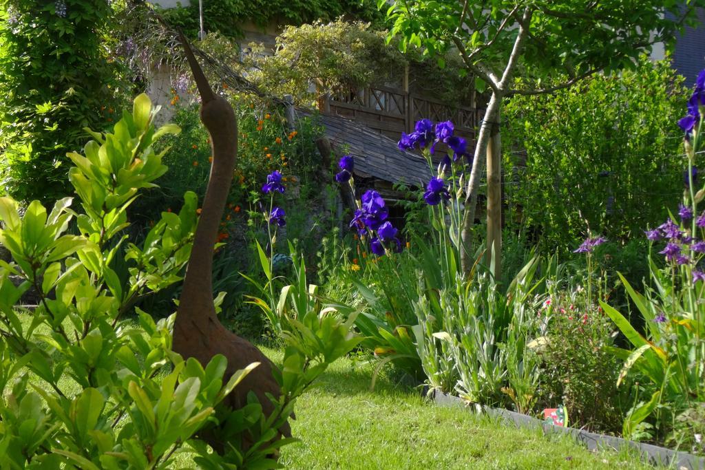 Le Petit Jardin Yoyo Hotel Monts Екстериор снимка