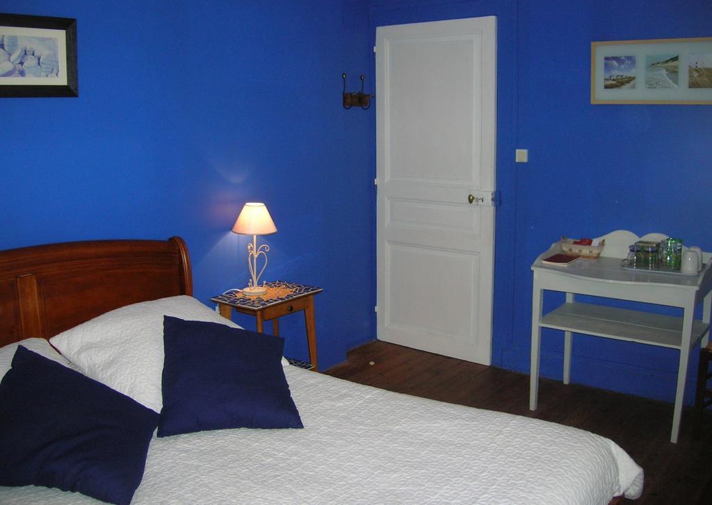 Le Petit Jardin Yoyo Hotel Monts Екстериор снимка