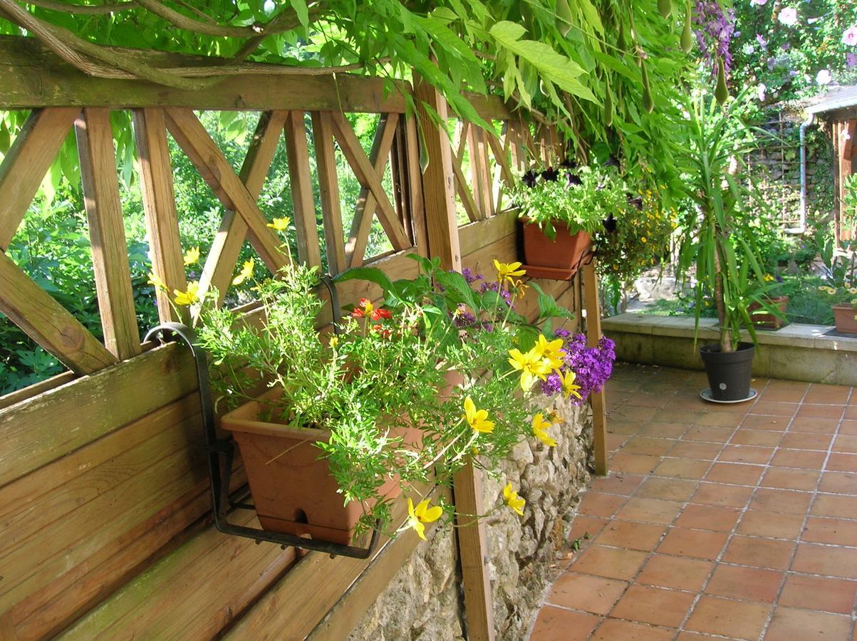 Le Petit Jardin Yoyo Hotel Monts Екстериор снимка