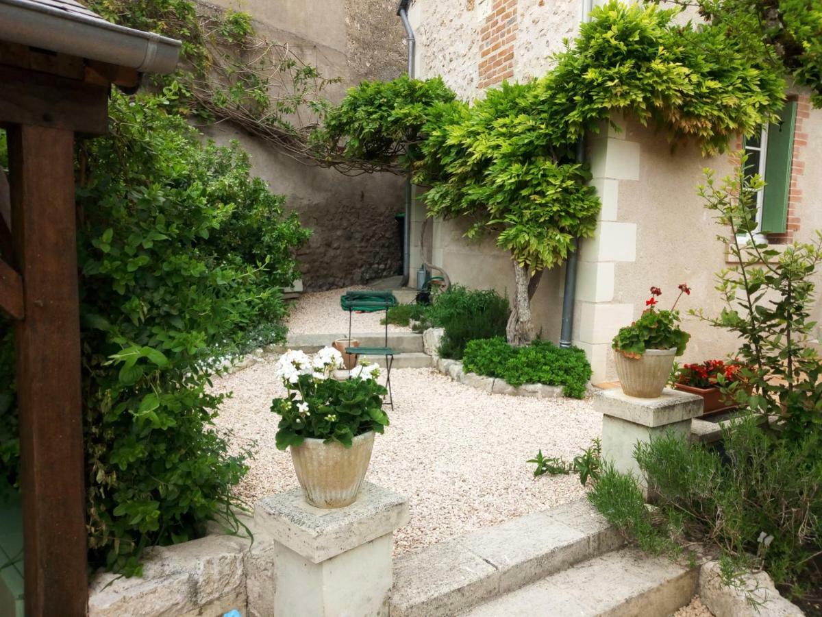 Le Petit Jardin Yoyo Hotel Monts Екстериор снимка