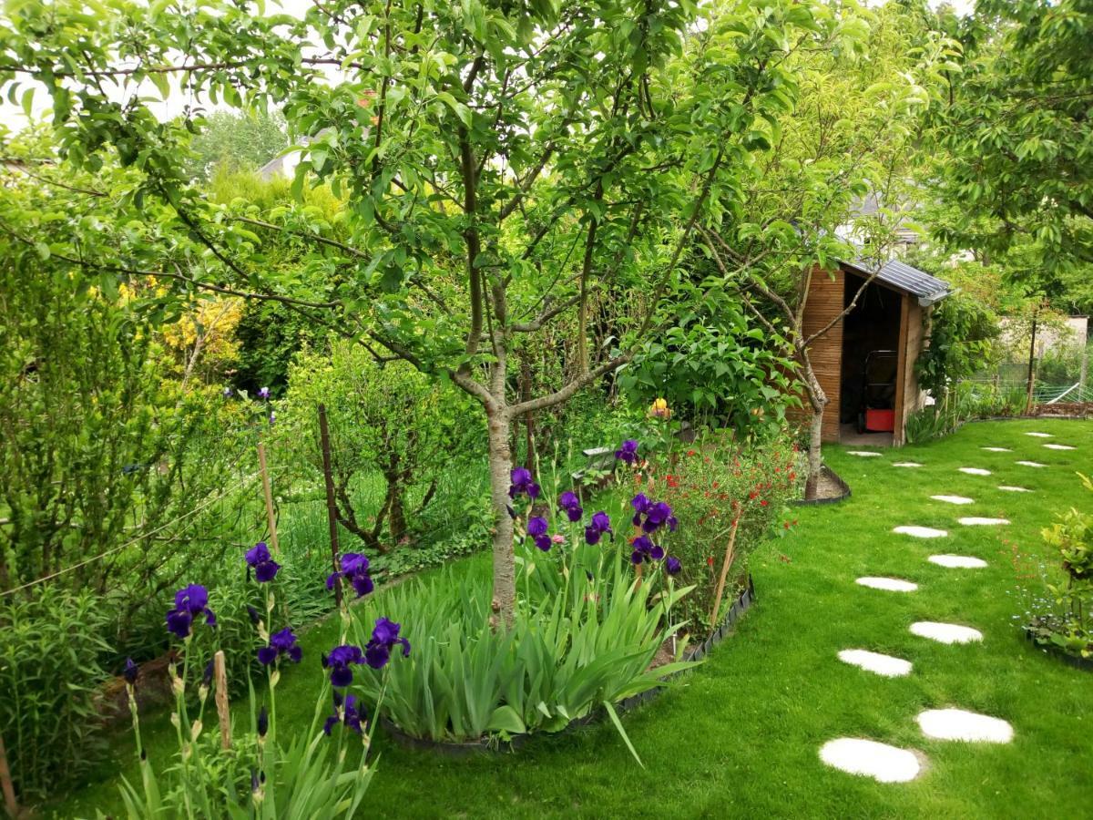 Le Petit Jardin Yoyo Hotel Monts Екстериор снимка